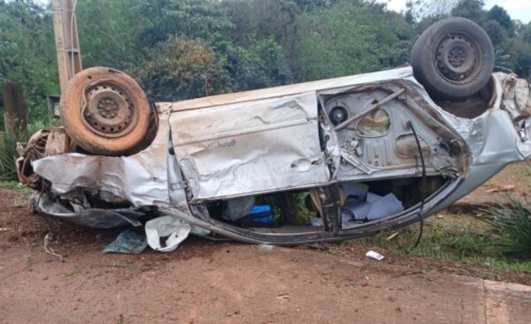 Joven conductor sufrió lesiones en violento accidente