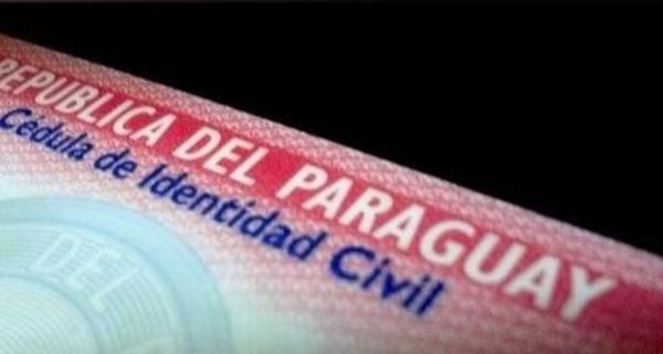 ¡Socorro! Doña mandó hacer su cédula y le entregaron con la foto de una bebé