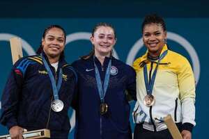 Sudamericanas Sánchez y Palacios suben al podio en halterofilia - Polideportivo - ABC Color