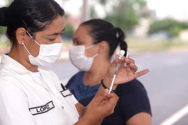 Salud insiste en la vacunación anual ante circulación simultánea de virus respiratorios - .::Agencia IP::.