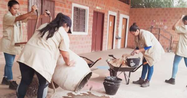 Diario HOY | Estas mujeres se recibieron de albañiles y están listas para trabajar