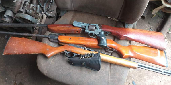INCAUTARON ARMAS TRAS ALLANAMIENTO EN VIVIENDA DE CNEL. BOGADO - Itapúa Noticias