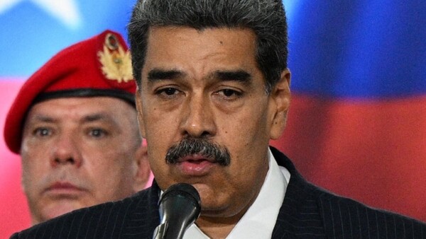 Maduro rechaza negociar con Machado y se aferra al poder