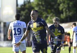 Un contundente Trinidense golea a Ameliano - Fútbol - ABC Color