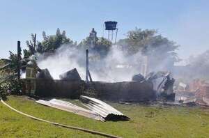 Niño que jugaba con fósforos provocó incendio en la casa de su abuela - ABC en el Este - ABC Color