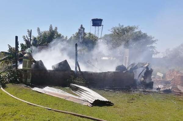 Niño que jugaba con fósforos provocó incendio en la casa de su abuela - ABC en el Este - ABC Color