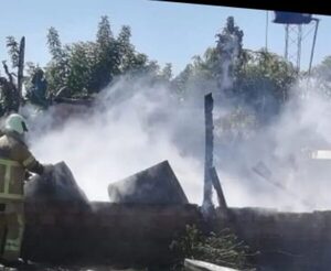 Niño incendió su vivienda jugando con fósforo y piden ayuda al rollo
