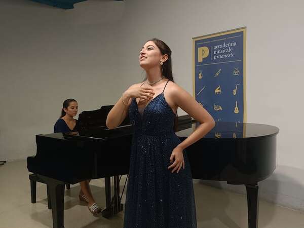 Alejandra Meza realiza gira operística en Italia - Música - ABC Color