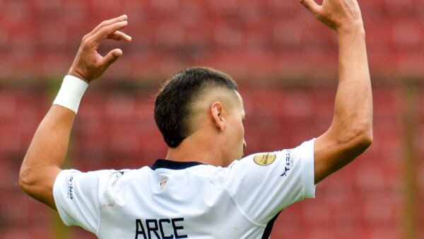 Alex Arce inspira la remontada de Liga de Quito