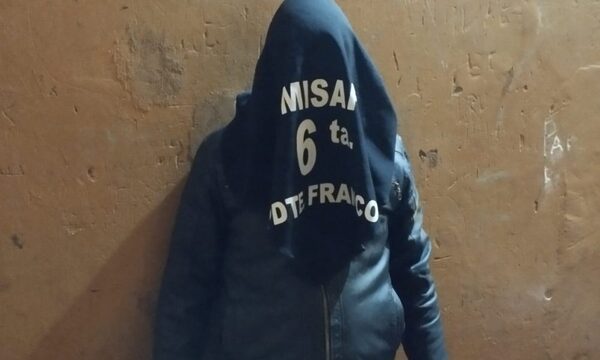 Recuperan motocicleta denunciada como robada