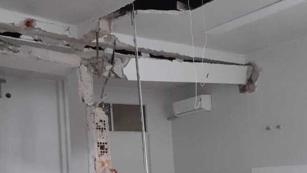 Se derrumbó parte del techo y pared del Hospital de Hernandarias