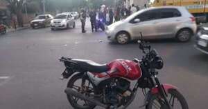 La Nación / Iban tres motociclistas a la costanera y uno falleció por choque en cruce peligroso