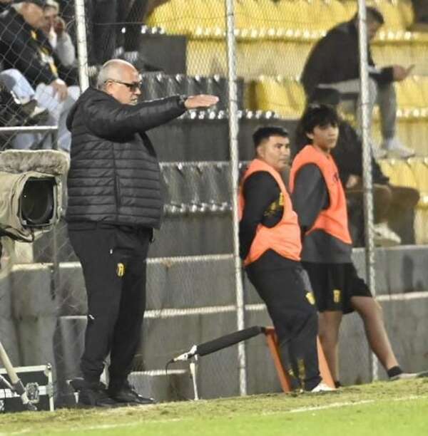 Francisco Arce: “Jugamos en alto nivel contra un gran equipo”. - Fútbol - ABC Color