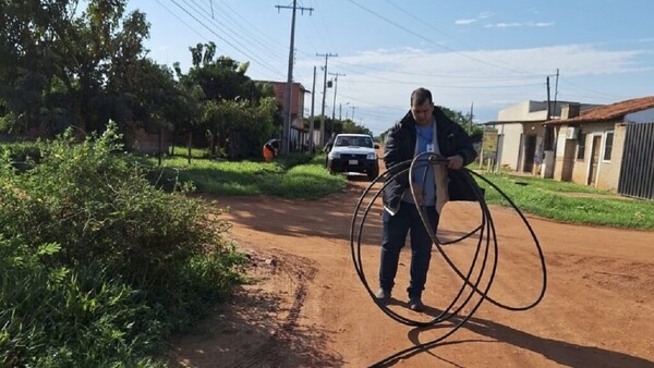 La Essap retira cañerías clandestinas en Concepción