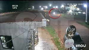 Captan el choque de unos motociclistas - SNT