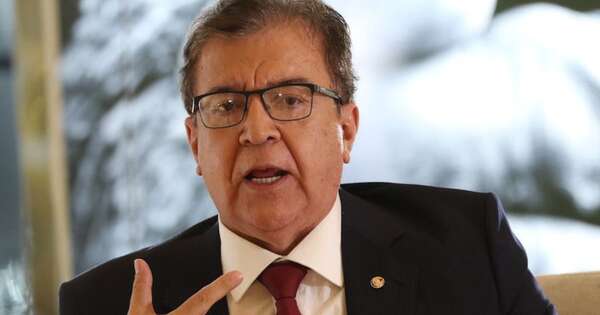 La Nación / “Injerencia política fortaleció a Cartes y al Partido Colorado”