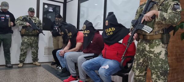 Detienen a influencer y su novio por distribución de droga en Villarrica - Judiciales.net