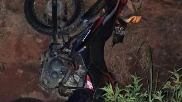 Motobolt cayó a un alcantarillado y falleció