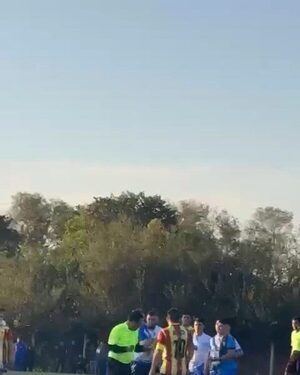 Itapúa: Agresión a árbitros detiene partido en el Club Unión