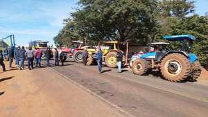 Productores reanudan movilización para exigir celeridad en la entrega de los créditos - Nacionales - ABC Color