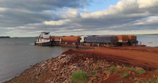 La Nación / Mbaracayú: Puerto Alemán vuelve a operar ante bajante pronunciada del Lago Itaipú