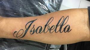 Infieles se tatúan el nombre de la chuli para ser perdonados