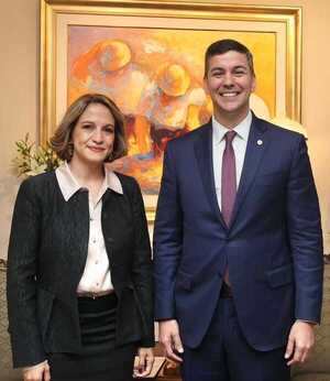 Con un breve mensaje, Santiago Peña agradece a Lea Giménez - trece