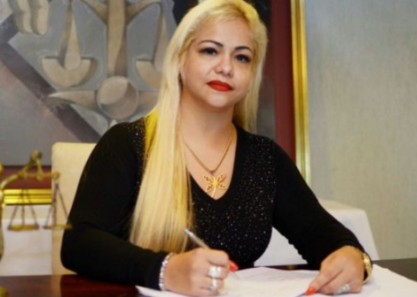 Imputan a exfiscala por testimonio supuestamente falso contra exsenador