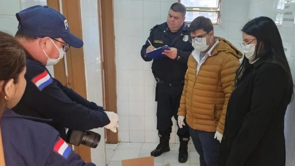Hallan feto abandonado en sanitario de Hospital Regional de Coronel Oviedo
