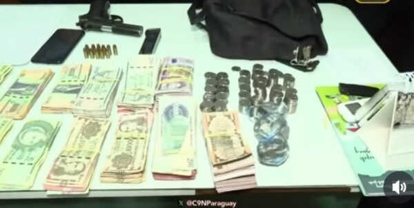 Policía asaltó a un cobrador y fue detenido