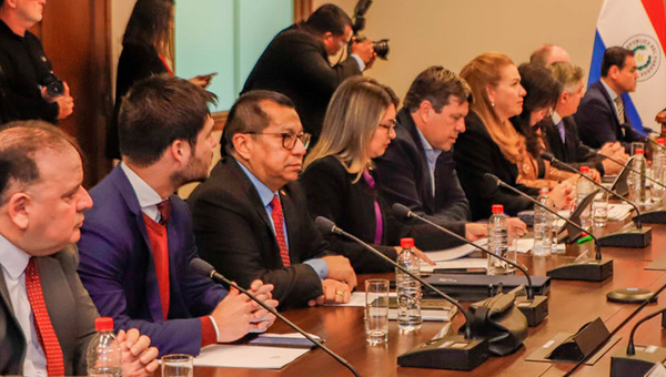 12 meses, 18 hitos: un año de avances en inversión, desburocratización y crecimiento del comercio internacional