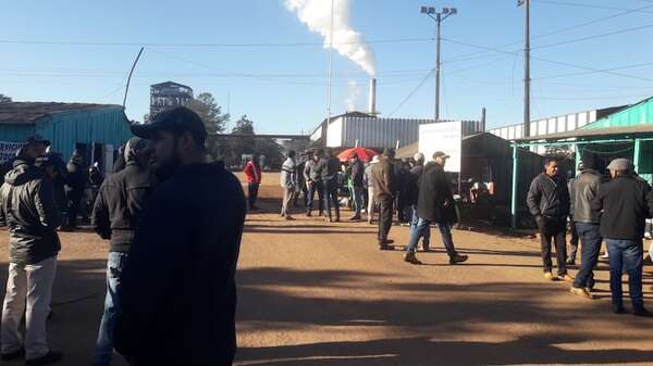 Cañicultores de Troche,  en paro por descuentos en los pagos por la materia prima - Nacionales - ABC Color