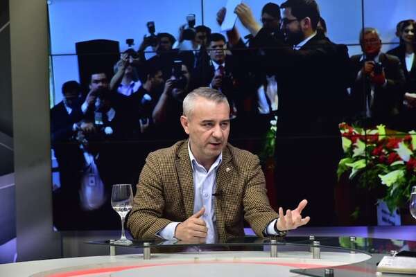 Dirigencia colorada pedía a gritos reaparición de Abdo Benítez, dice Dani Centurión - Política - ABC Color