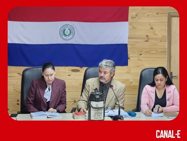 JUEZ PODRÍA IR A JUICIO ORAL POR SUPUESTAMENTE ABUSAR DE UNA LIMPIADORA