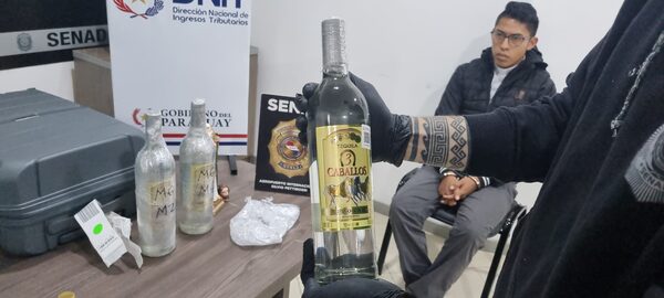 Mexicano pretendía ingresar al país con drogas sintéticas y fue detenido por la Senad - .::Agencia IP::.