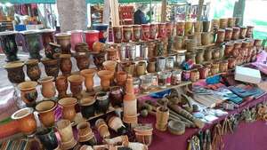 Artesanos exponen sus productos en la plaza O’Leary por el aniversario de Asunción - Nacionales - ABC Color