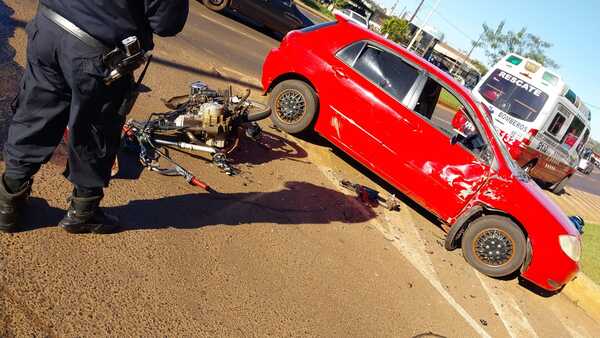 Grave accidente en el acceso al barrio Santa María sobre la ruta PY06