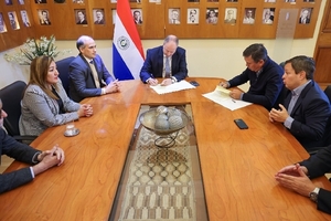 Firman acuerdo para mejorar eficiencia y calidad del servicio de Catastro - .::Agencia IP::.