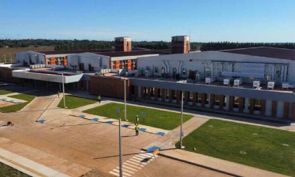 Salud tiene autorización para contratar 1.285 recursos humanos para futuro Hospital de Coronel Oviedo – Prensa 5