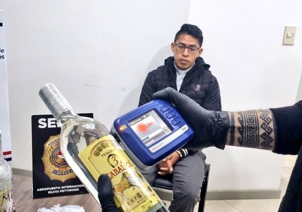 Detienen a seminarista mexicano con drogas sintéticas en su equipaje - ADN Digital