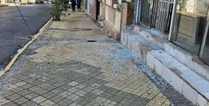 Vereda asuncena con varios pedazos de vidrio  - Crónicas Ciudadanas - ABC Color