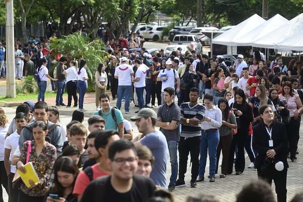 Casi 200.000 desempleados al segundo trimestre, según INE - Economía - ABC Color