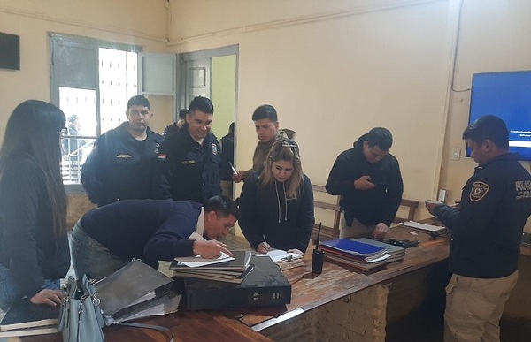 Detienen a jefe policial por presunta coima y otros delitos