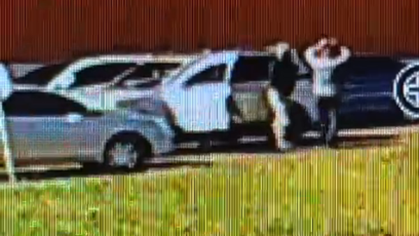 Video: Asaltan a administrador de gasolinera mientras conducía su camioneta