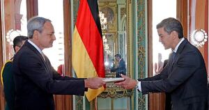 La Nación / Embajadores de Alemania, Chile y Ecuador presentaron cartas credenciales a Peña