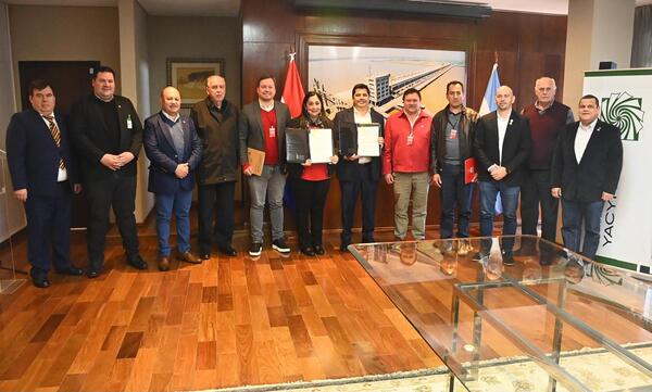 Yacyretá firma convenio con Asociación de Intendentes de Itapúa para fortalecer el apoyo al séptimo departamento