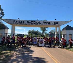 Caraguatay: histórico bicitour atrajo a jóvenes a recorrer Vapor Cué - Nacionales - ABC Color