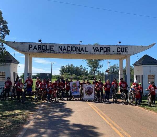 Caraguatay: histórico bicitour atrajo a jóvenes a recorrer Vapor Cué - Nacionales - ABC Color