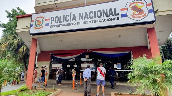 ¡Identificaciones con atención las 24 horas! El primer día ya cayó el sistema