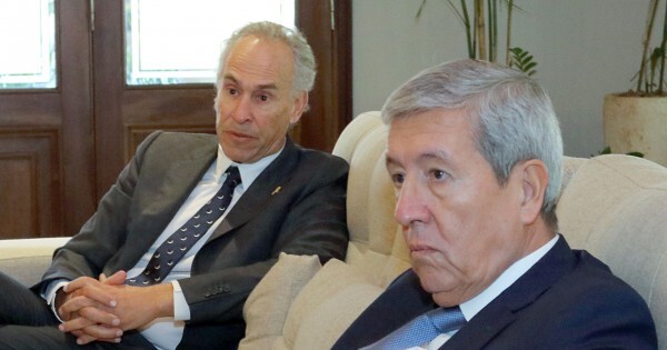 Mindilin se reúne con Peña para apurar inversiones en las cementeras paraguayas